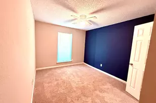 2661 Berkshire Ln, Grand Prairie, TX 75052 - Photo 17