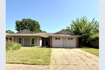 2661 Berkshire Lane, Grand Prairie, TX 75052 - Photo 1