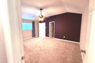 2661 Berkshire Ln, Grand Prairie, TX 75052 - Photo 15