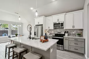 2605 Langford St, Greenville, TX 75401 - Photo 9
