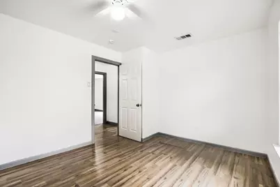 326 E Holley Street, Mesquite, TX 75149 - Photo 13