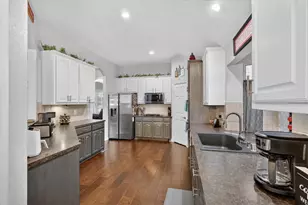 9506 Garrett Dr, Rowlett, TX 75089 - Photo 9