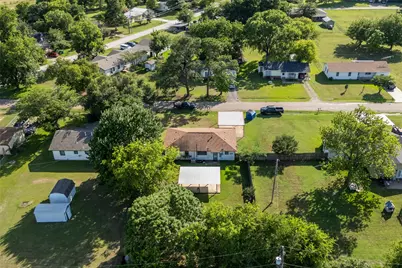 204 N Texas Street, Whitney, TX 76692 - Photo 17