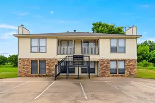 143 Allencrest Dr, White Settlement, TX 76108 - Photo 1