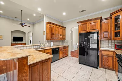 6705 Forest Oaks Court, Granbury, TX 76049 - Photo 15