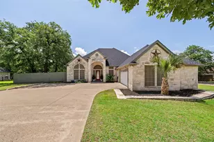 6705 Forest Oaks Ct, Granbury, TX 76049 - Photo 1