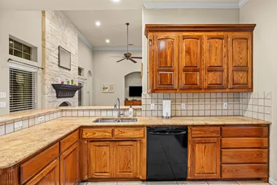 6705 Forest Oaks Court, Granbury, TX 76049 - Photo 17