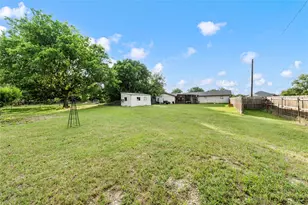 104 Melissa St, Eddy, TX 76524 - Photo 25