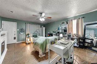 104 Melissa St, Eddy, TX 76524 - Photo 13