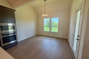 216 Slimp Blf, Azle, TX 76020 - Photo 5