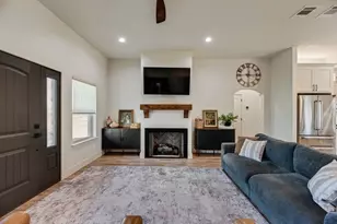245 Creek Crossing St, Alvord, TX 76225 - Photo 5