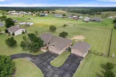 9113 N Monterrey Drive, Alvarado, TX 76009 - Photo 5