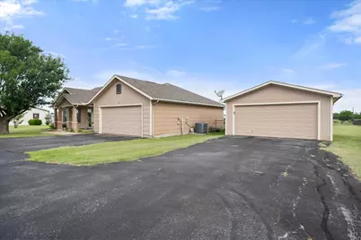9113 N Monterrey Drive, Alvarado, TX 76009 - Photo 11