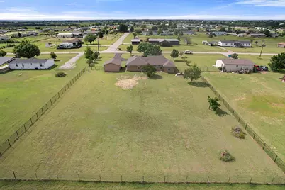 9113 N Monterrey Drive, Alvarado, TX 76009 - Photo 7