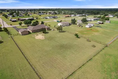 9113 N Monterrey Drive, Alvarado, TX 76009 - Photo 9