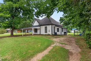 107 S Washington St, Cleburne, TX 76031 - Photo 27