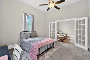 107 S Washington St, Cleburne, TX 76031 - Photo 17