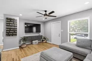 108 W White Ave, McKinney, TX 75069 - Photo 3