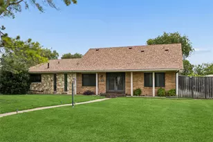 1303 Berkeley Dr, Richardson, TX 75081 - Photo 3