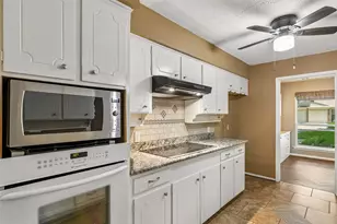 1706 Camellia Dr, Arlington, TX 76013 - Photo 11