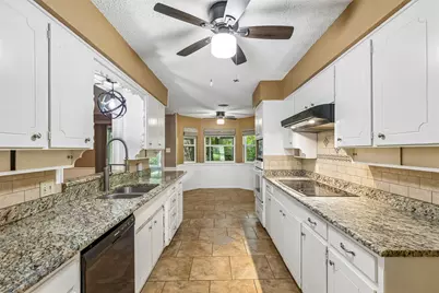 1706 Camellia Drive, Arlington, TX 76013 - Photo 9