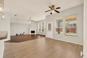 1117 Fairhaven Dr, Glenn Heights, TX 75154 - Photo 11