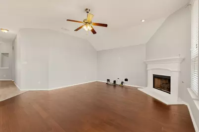1117 Fairhaven Drive, Glenn Heights, TX 75154 - Photo 9
