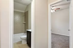 945 Lake Woodland Dr, Little Elm, TX 75068 - Photo 7