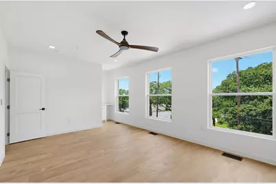 508 S O Connor Road, Irving, TX 75060 - Photo 11