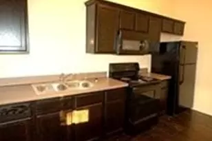 608 Royal St, Waxahachie, TX 75165 - Photo 7