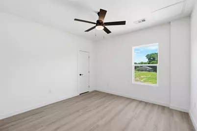 512 S Oconnor Road, Irving, TX 75060 - Photo 9