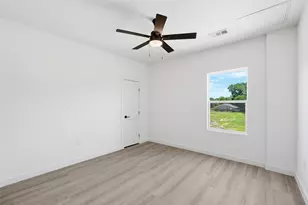 512 S O Connor Rd, Irving, TX 75060 - Photo 9