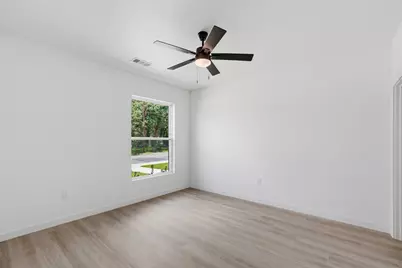 512 S Oconnor Road, Irving, TX 75060 - Photo 5