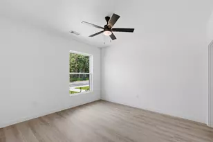512 S O Connor Rd, Irving, TX 75060 - Photo 5