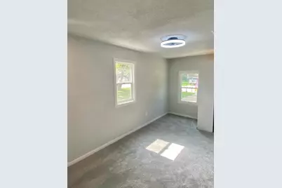 1574 Madrid Street, Dallas, TX 75216 - Photo 31