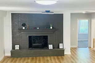 1574 Madrid St, Dallas, TX 75216 - Photo 9