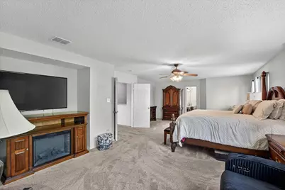 1632 Lionheart Drive, Little Elm, TX 75036 - Photo 23