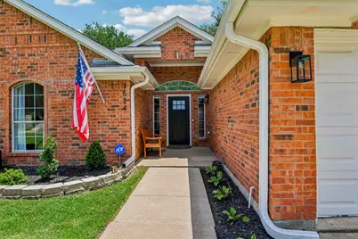 7524 Brentwood Court, North Richland Hills, TX 76182 - Photo 5