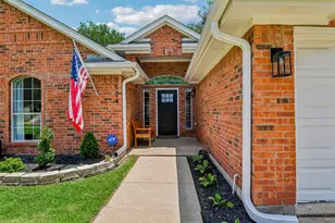 7524 Brentwood Ct, North Richland Hills, TX 76182 - Photo 5