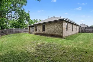 977 Sam St, Springtown, TX 76082 - Photo 29