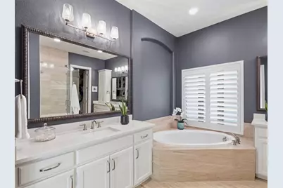 1221 Falcon Drive, Grapevine, TX 76051 - Photo 15