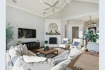 1221 Falcon Drive, Grapevine, TX 76051 - Photo 5