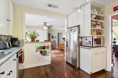 8910 San Fernando Way, Dallas, TX 75218 - Photo 9
