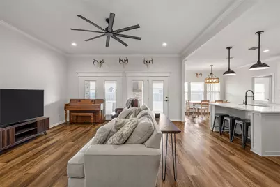 395 Cavitt Court, Robinson, TX 76706 - Photo 5