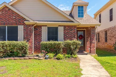 8833 Wayne Street, Cross Roads, TX 76227 - Photo 3