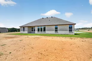 1026 Colt Rd, Springtown, TX 76082 - Photo 37