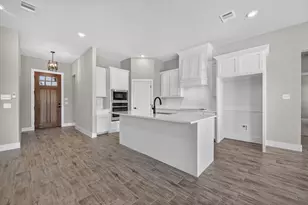 1026 Colt Rd, Springtown, TX 76082 - Photo 11