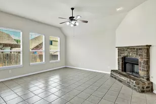 729 Red Elm Ln, Fort Worth, TX 76131 - Photo 15