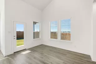 9109 Harrisburg Dr, Fort Worth, TX 76036 - Photo 9