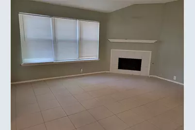 223 Baylor Drive, Glenn Heights, TX 75154 - Photo 5